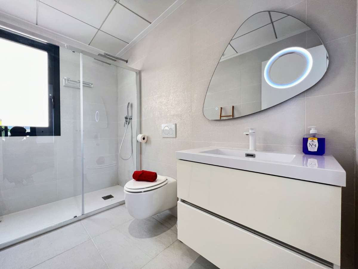Resale - 3 Bedroom 3 Bathroom Villa in San Miguel de Salinas - - Alicante Resale - 3 Bedroom 3 Bathroom Villa in San Miguel de Salinas - - Alicante