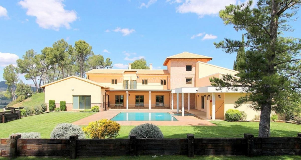 Resale - 6 Bedroom 8 Bathroom Villa in Penàguila - - Alicante Resale - 6 Bedroom 8 Bathroom Villa in Penàguila - - Alicante
