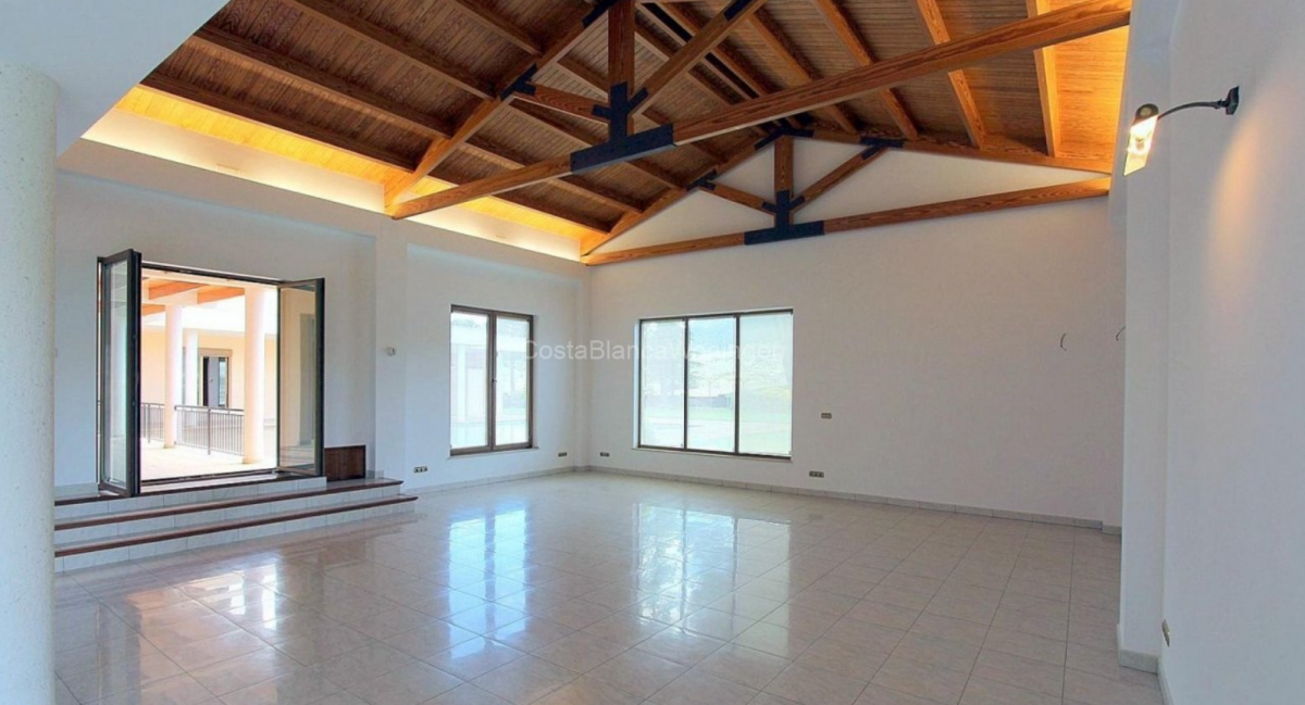 Resale - 6 Bedroom 8 Bathroom Villa in Penàguila - - Alicante Resale - 6 Bedroom 8 Bathroom Villa in Penàguila - - Alicante