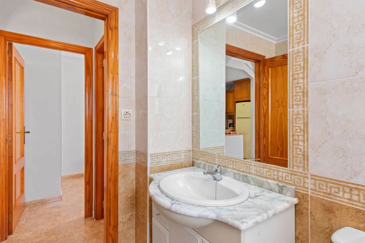 Resale - 2 Bedroom 1 Bathroom Apartment in Dehesa de Campoamor - - Alicante Resale - 2 Bedroom 1 Bathroom Apartment in Dehesa de Campoamor - - Alicante