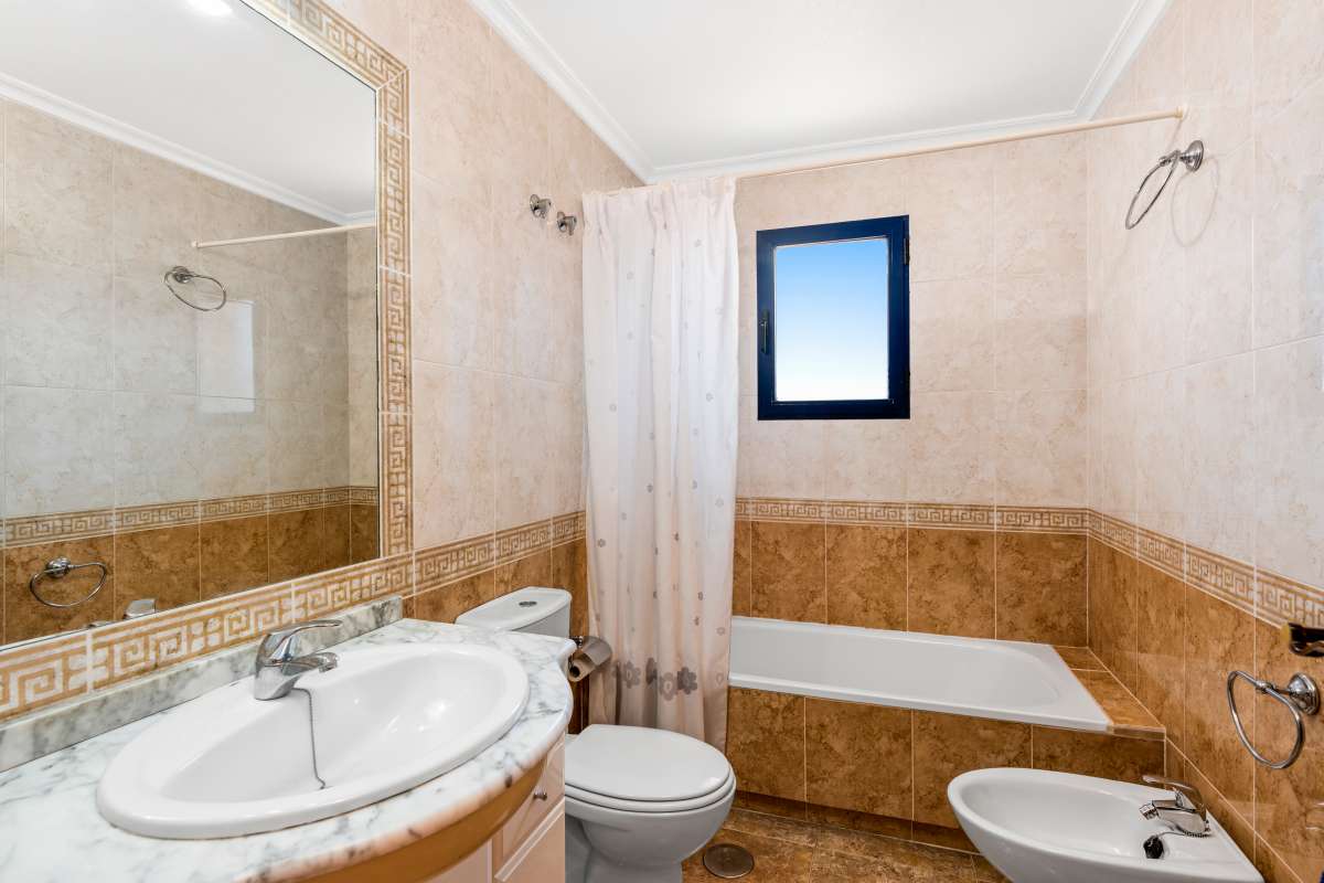 Resale - 2 Bedroom 1 Bathroom Apartment in Dehesa de Campoamor - - Alicante Resale - 2 Bedroom 1 Bathroom Apartment in Dehesa de Campoamor - - Alicante