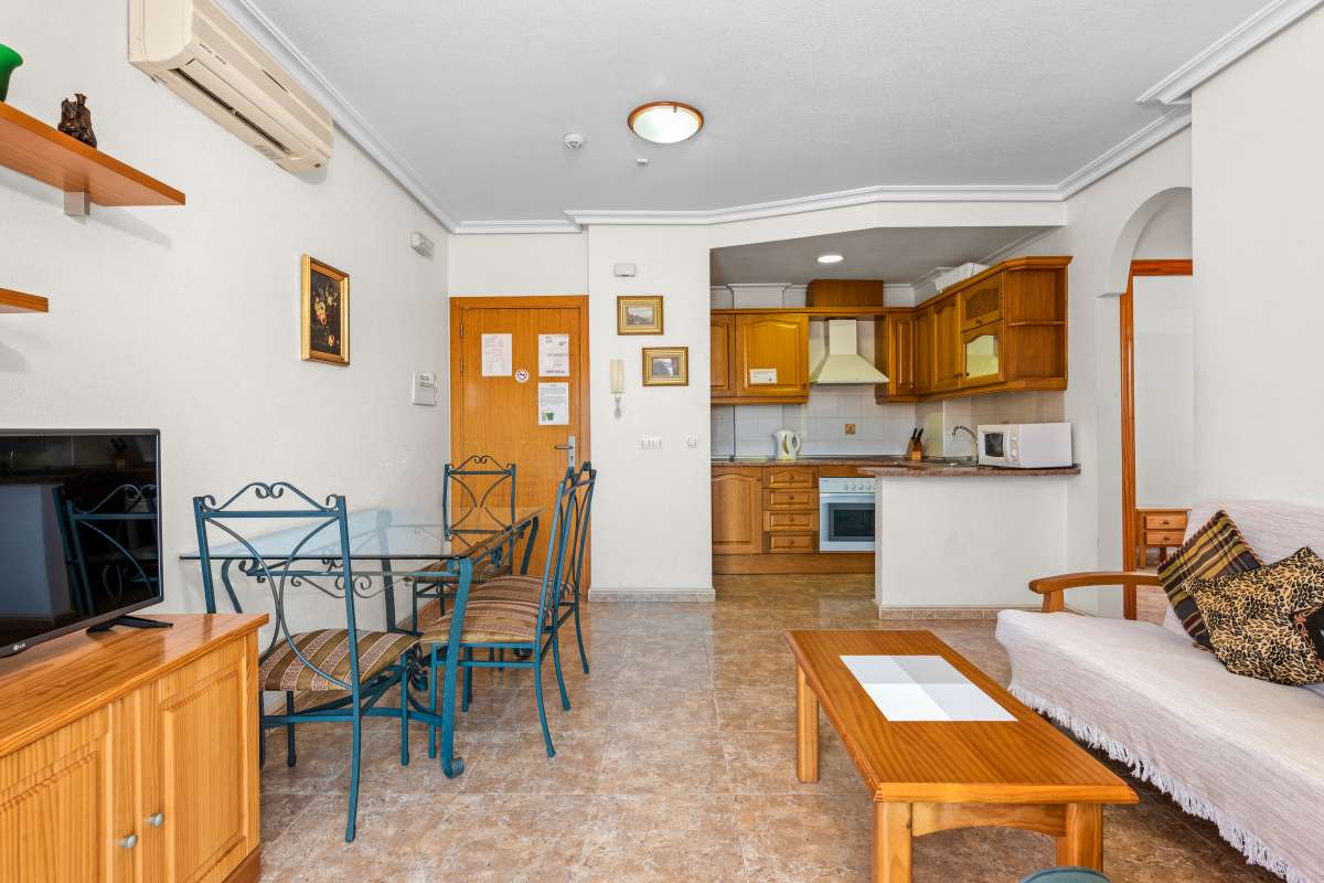 Resale - 2 Bedroom 1 Bathroom Apartment in Dehesa de Campoamor - - Alicante Resale - 2 Bedroom 1 Bathroom Apartment in Dehesa de Campoamor - - Alicante