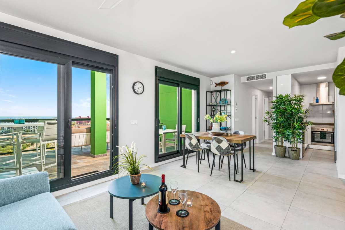 Resale - 2 Bedroom 2 Bathroom Apartment in Mil Palmeras - - Alicante Resale - 2 Bedroom 2 Bathroom Apartment in Mil Palmeras - - Alicante