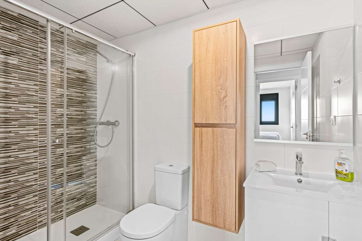 Resale - 2 Bedroom 2 Bathroom Apartment in Mil Palmeras - - Alicante Resale - 2 Bedroom 2 Bathroom Apartment in Mil Palmeras - - Alicante