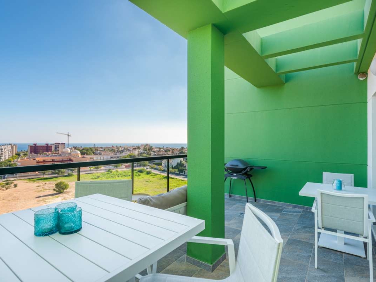 2 Bedroom 2 Bathroom Apartment in Mil Palmeras
