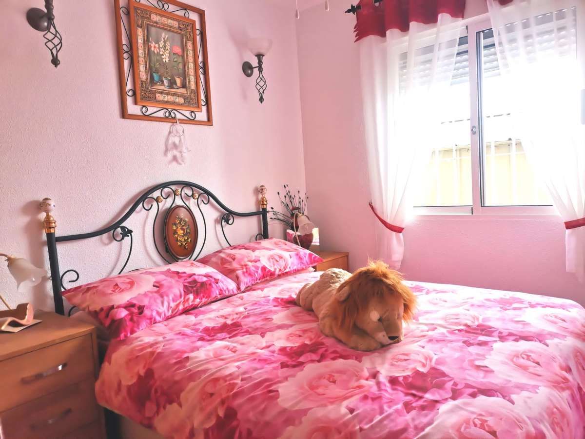 Resale - 3 Bedroom 2 Bathroom House in La Florida - - Alicante Resale - 3 Bedroom 2 Bathroom House in La Florida - - Alicante