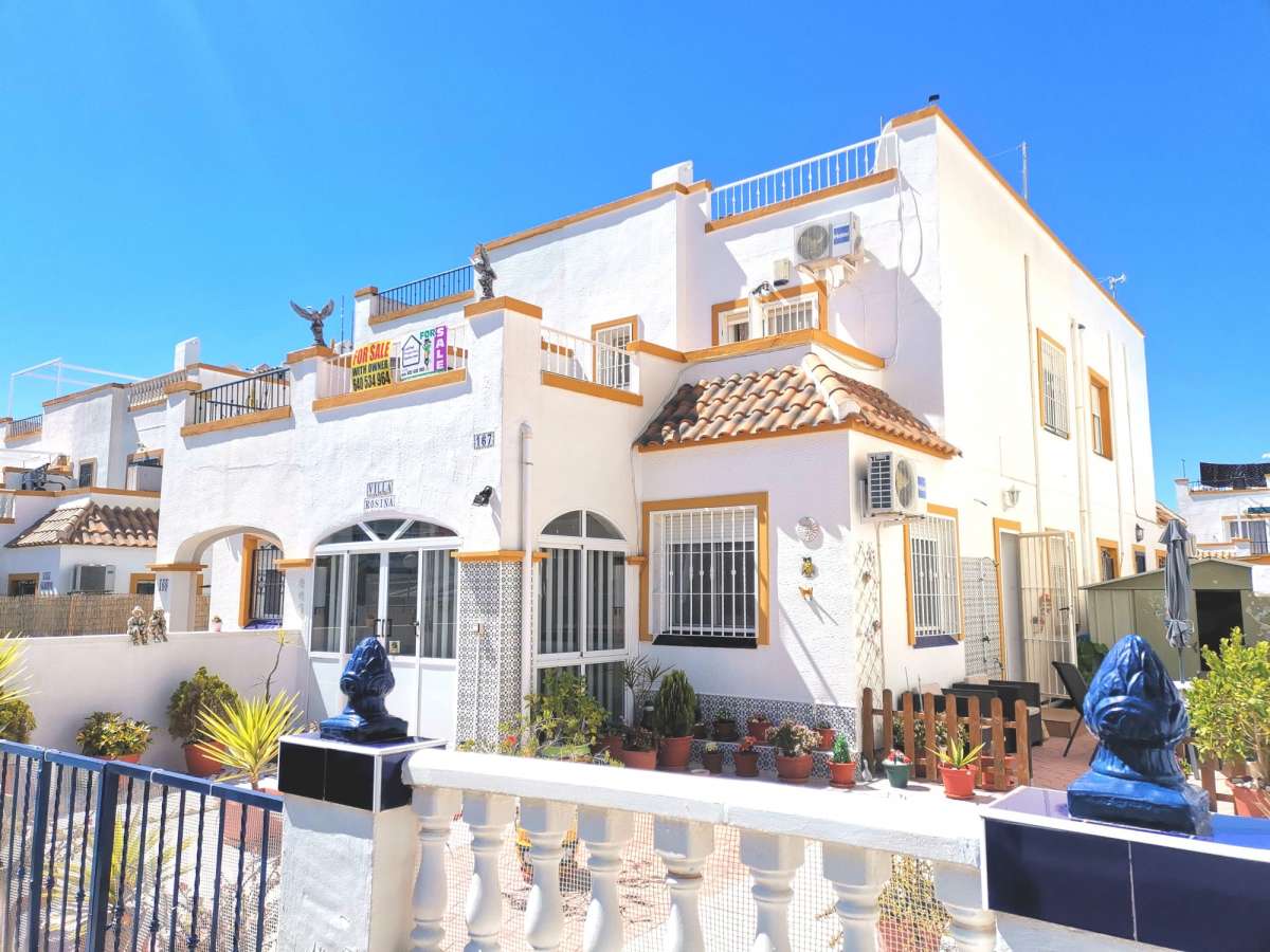 Resale - 3 Bedroom 2 Bathroom House in La Florida - - Alicante Resale - 3 Bedroom 2 Bathroom House in La Florida - - Alicante