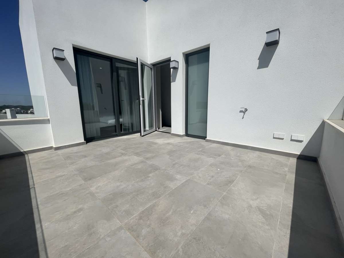 Resale - 3 Bedroom 3 Bathroom Villa in Las Colinas Golf and Country Club - - Alicante Resale - 3 Bedroom 3 Bathroom Villa in Las Colinas Golf and Country Club - - Alicante