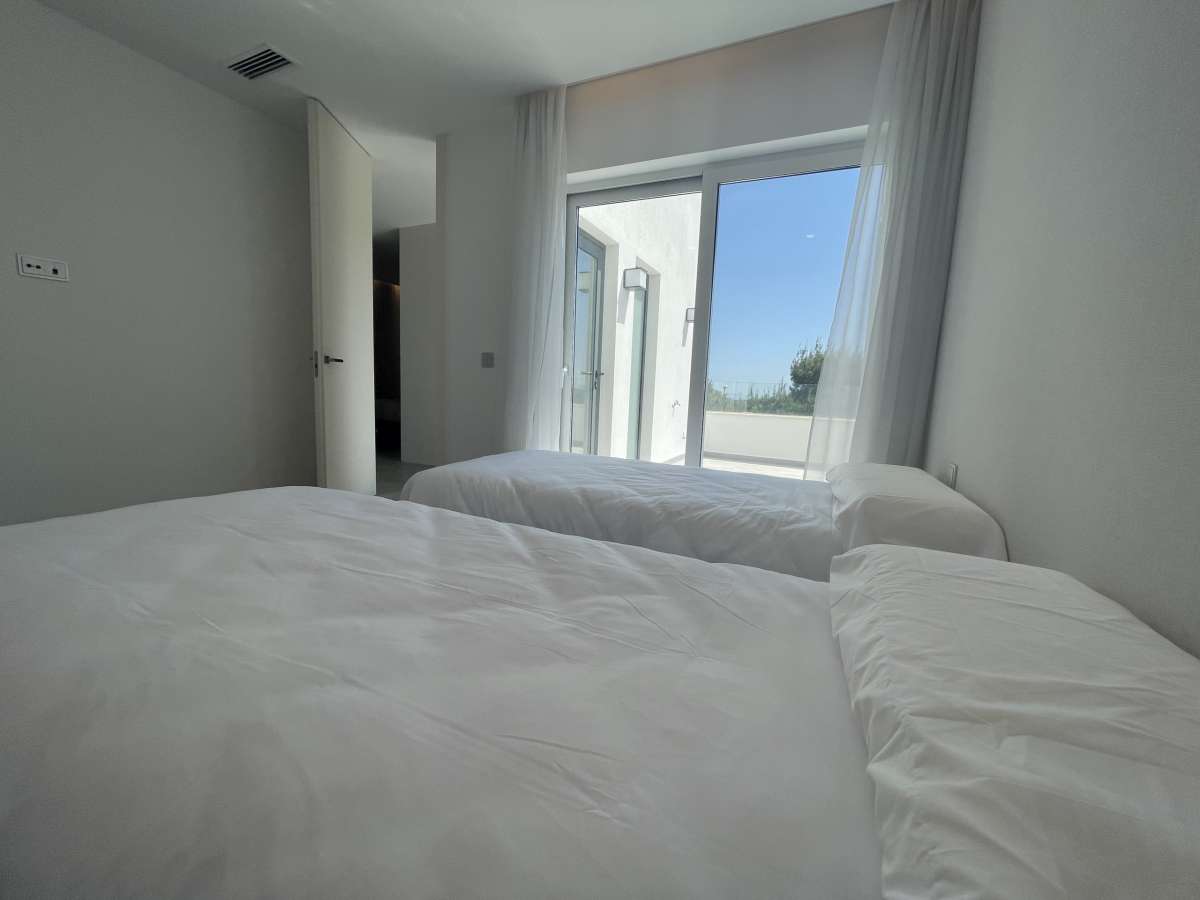 Resale - 3 Bedroom 3 Bathroom Villa in Las Colinas Golf and Country Club - - Alicante Resale - 3 Bedroom 3 Bathroom Villa in Las Colinas Golf and Country Club - - Alicante