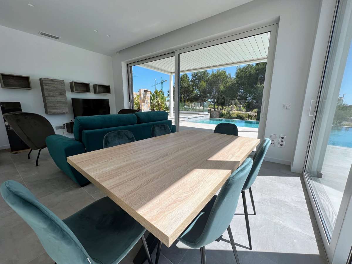 Resale - 3 Bedroom 3 Bathroom Villa in Las Colinas Golf and Country Club - - Alicante Resale - 3 Bedroom 3 Bathroom Villa in Las Colinas Golf and Country Club - - Alicante