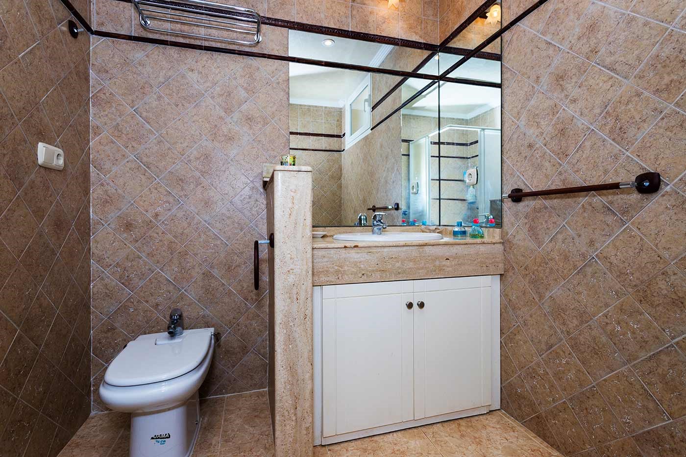 Resale - 5 Bedroom 5 Bathroom Villa in Orihuela Costa - Cabo Roig - Alicante Resale - 5 Bedroom 5 Bathroom Villa in Orihuela Costa - Cabo Roig - Alicante