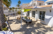 8-912/1751, 3 Bedroom 2 Bathroom Villa in Orihuela Costa