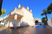 8-472/1766, 4 Bedroom 3 Bathroom Villa in Orihuela Costa