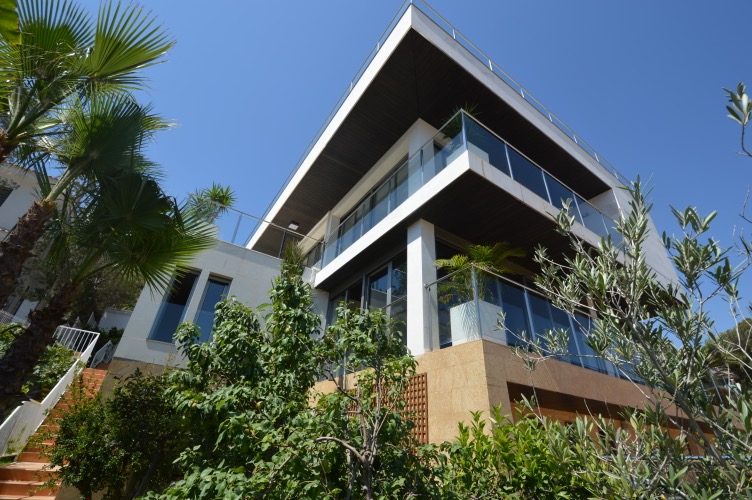 Resale - 5 Bedroom 5 Bathroom Villa in Orihuela Costa - Campoamor - Alicante Resale - 5 Bedroom 5 Bathroom Villa in Orihuela Costa - Campoamor - Alicante