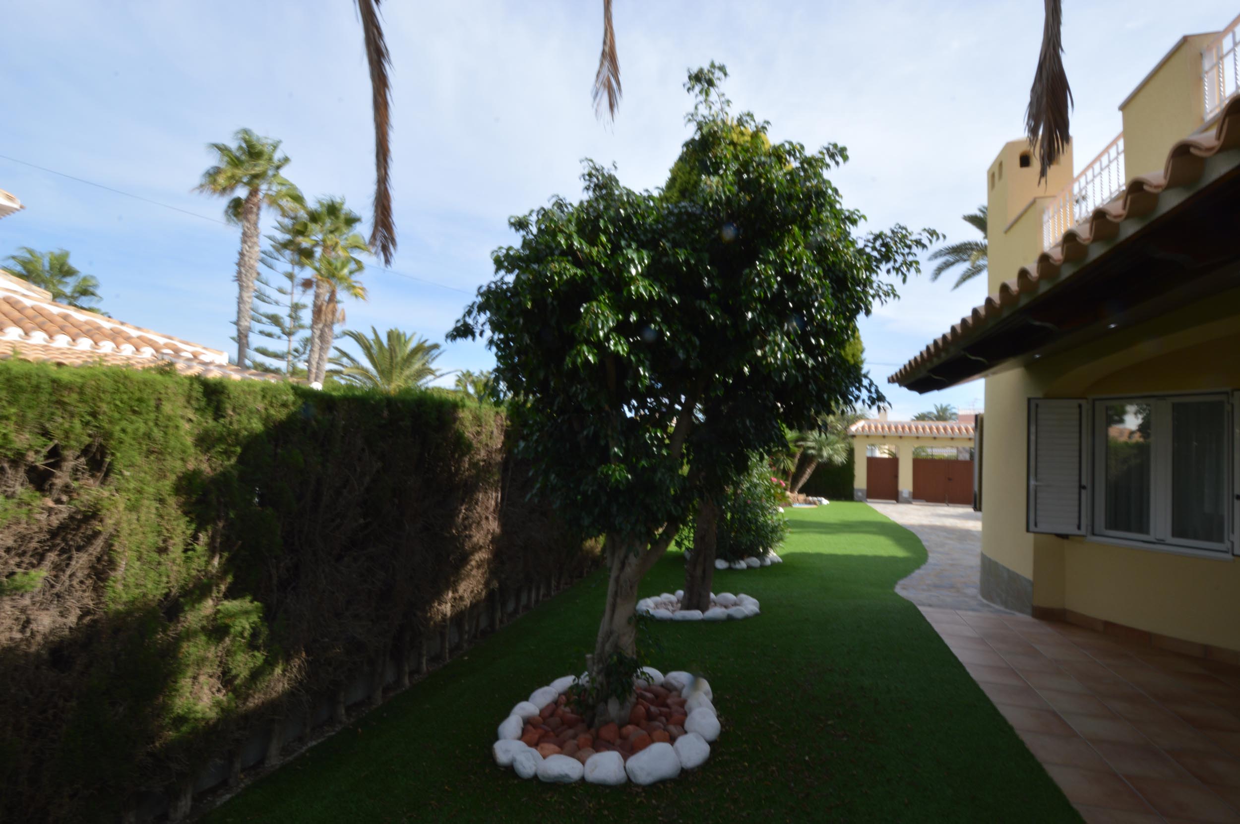 Resale - 3 Bedroom 2 Bathroom Villa in Orihuela Costa - Cabo Roig - Alicante Resale - 3 Bedroom 2 Bathroom Villa in Orihuela Costa - Cabo Roig - Alicante
