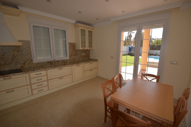 Resale - 6 Bedroom 5 Bathroom Villa in Orihuela Costa - Cabo Roig - Alicante Resale - 6 Bedroom 5 Bathroom Villa in Orihuela Costa - Cabo Roig - Alicante