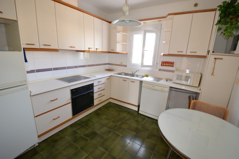 Resale - 6 Bedroom 4 Bathroom Villa in Orihuela Costa - La Zenia - Alicante