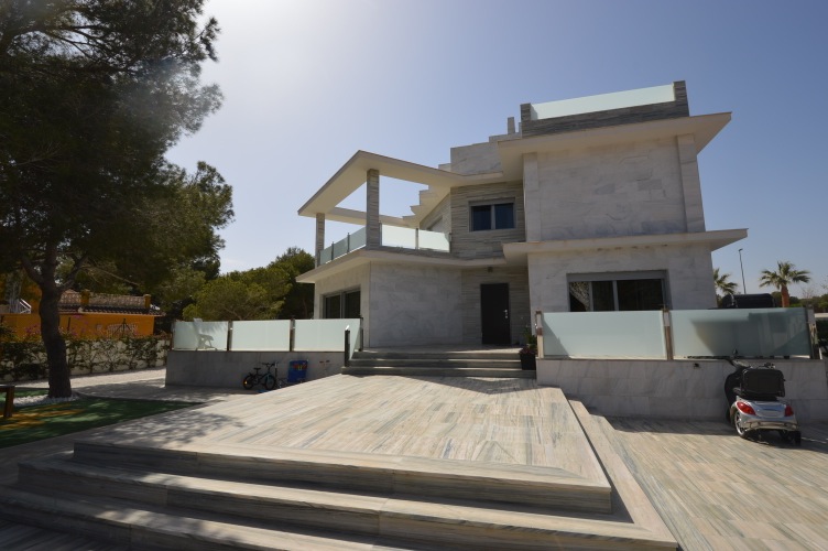 Sold - 7 Bedroom 6 Bathroom Villa in Orihuela Costa - Campoamor - Alicante Sold - 7 Bedroom 6 Bathroom Villa in Orihuela Costa - Campoamor - Alicante