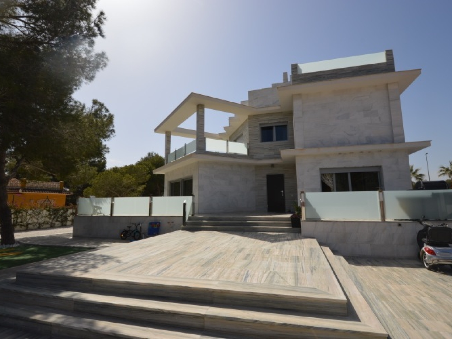 7 Bedroom 6 Bathroom Villa in Orihuela Costa
