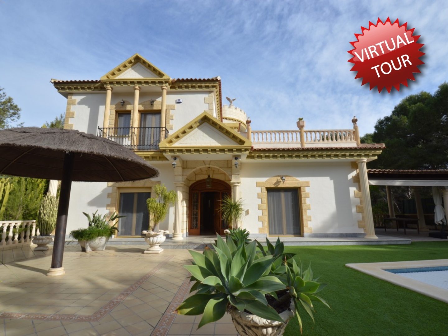 7 Bedroom 5 Bathroom Villa in Orihuela Costa
