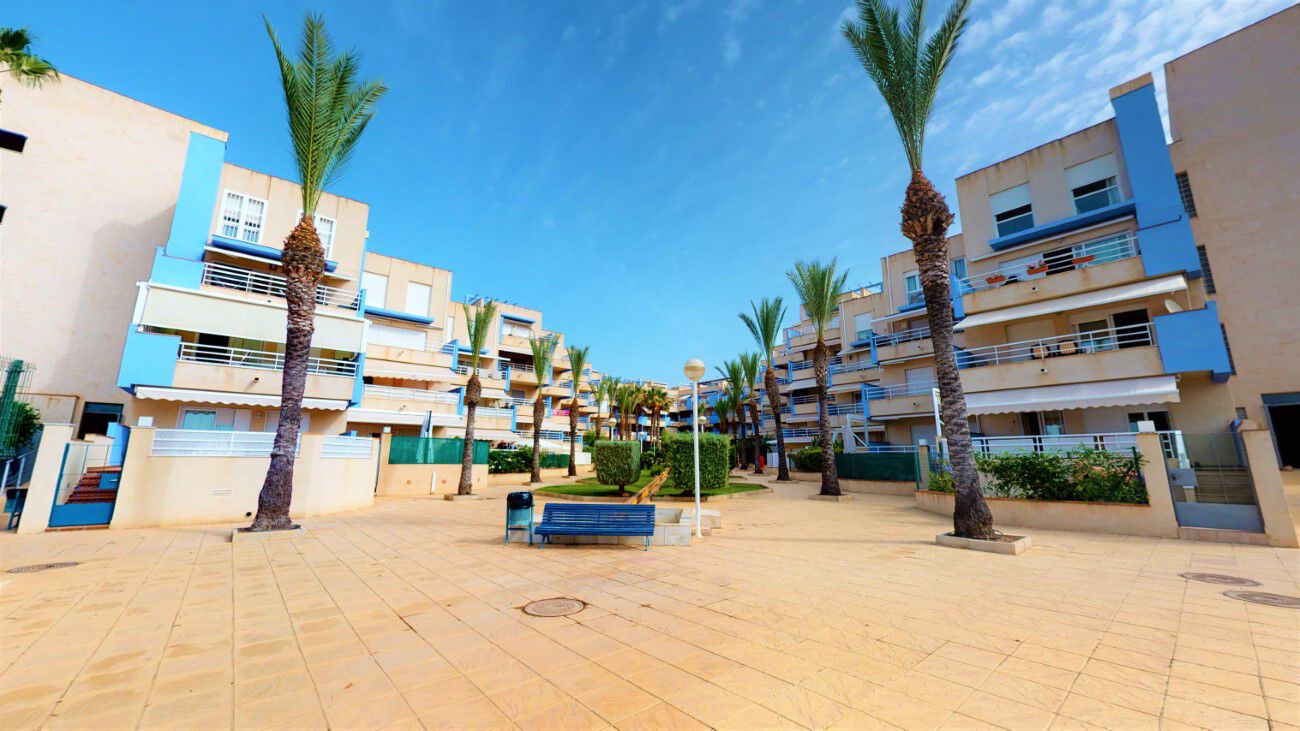Resale - 2 Bedroom 1 Bathroom Penthouse in Cabo Roig - - Alicante Resale - 2 Bedroom 1 Bathroom Penthouse in Cabo Roig - - Alicante