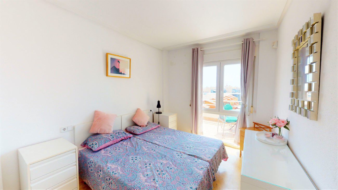 Resale - 2 Bedroom 1 Bathroom Penthouse in Cabo Roig - - Alicante Resale - 2 Bedroom 1 Bathroom Penthouse in Cabo Roig - - Alicante