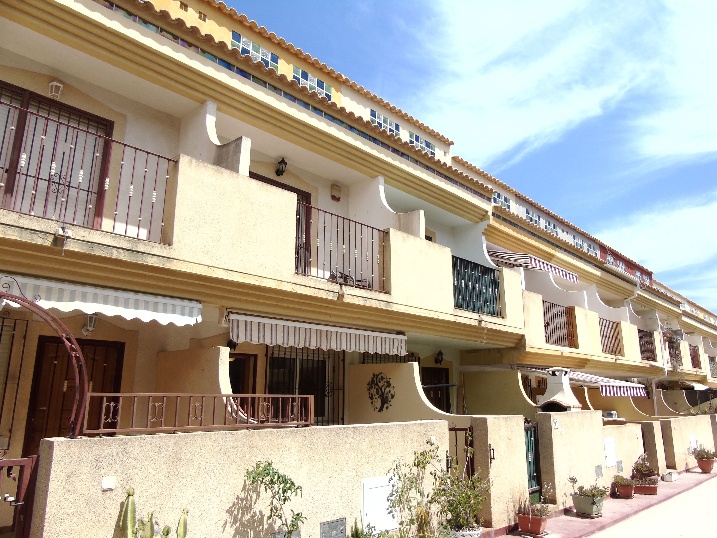 Resale - 3 Bedroom 3 Bathroom Townhouse in Playa Flamenca - - Alicante Resale - 3 Bedroom 3 Bathroom Townhouse in Playa Flamenca - - Alicante