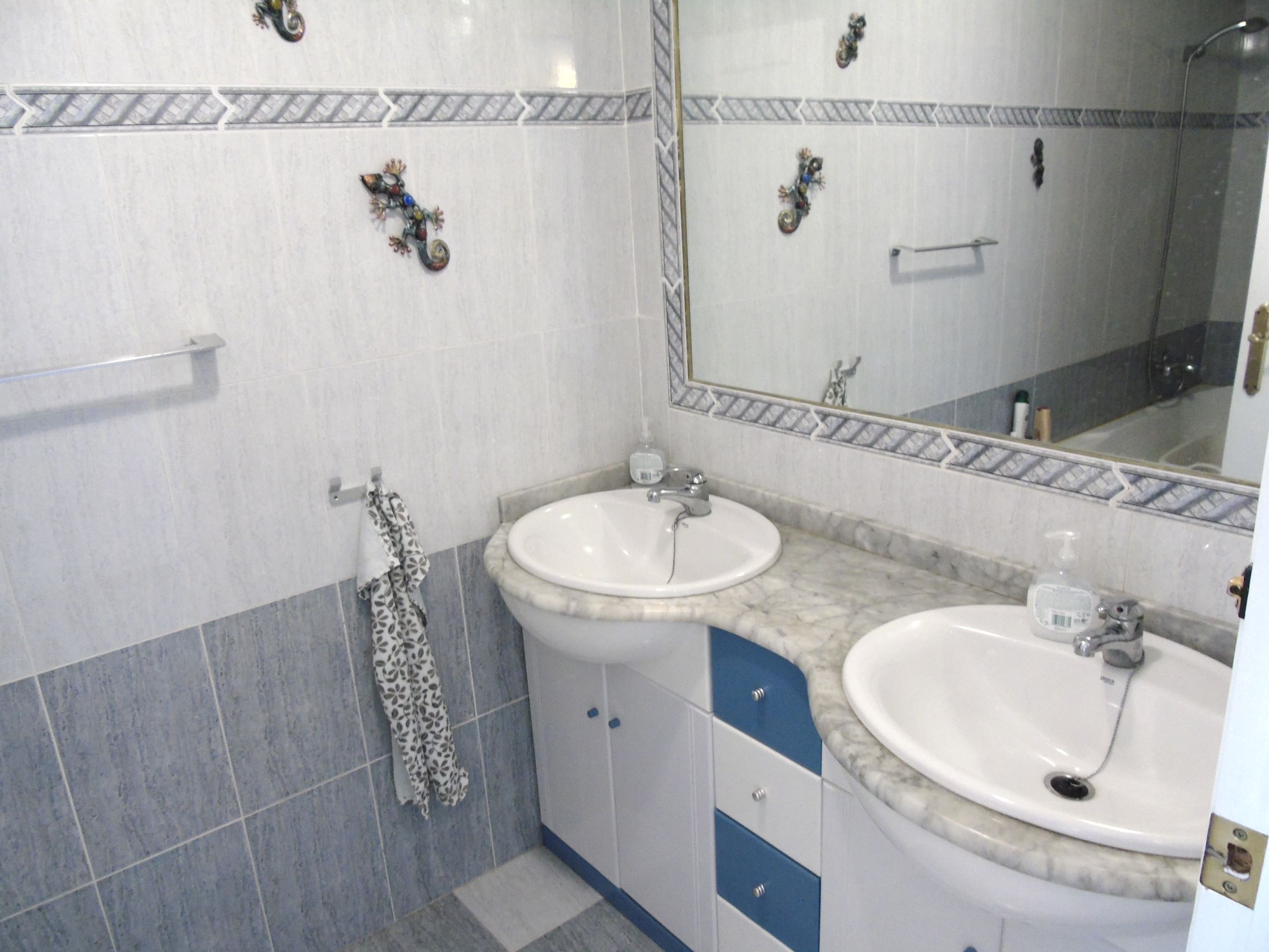 Resale - 3 Bedroom 3 Bathroom Townhouse in Playa Flamenca - - Alicante Resale - 3 Bedroom 3 Bathroom Townhouse in Playa Flamenca - - Alicante