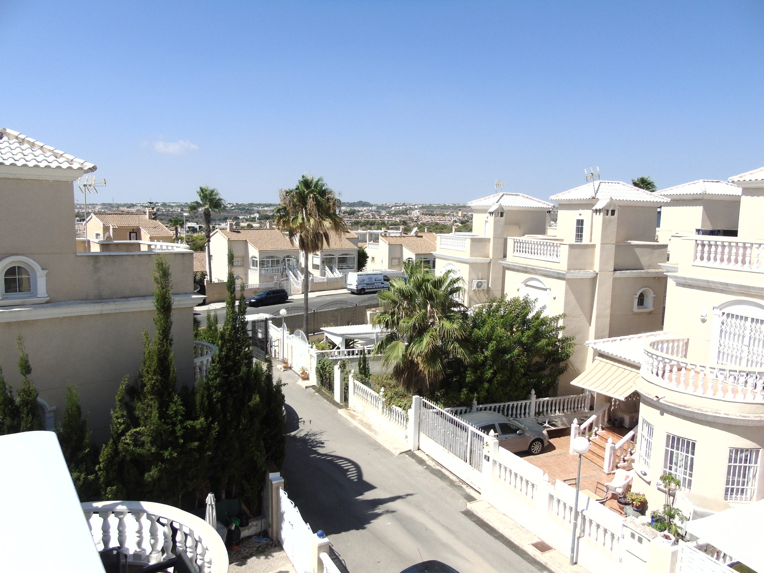 Resale - 4 Bedroom 3 Bathroom Villa in Los Altos - - Alicante Resale - 4 Bedroom 3 Bathroom Villa in Los Altos - - Alicante