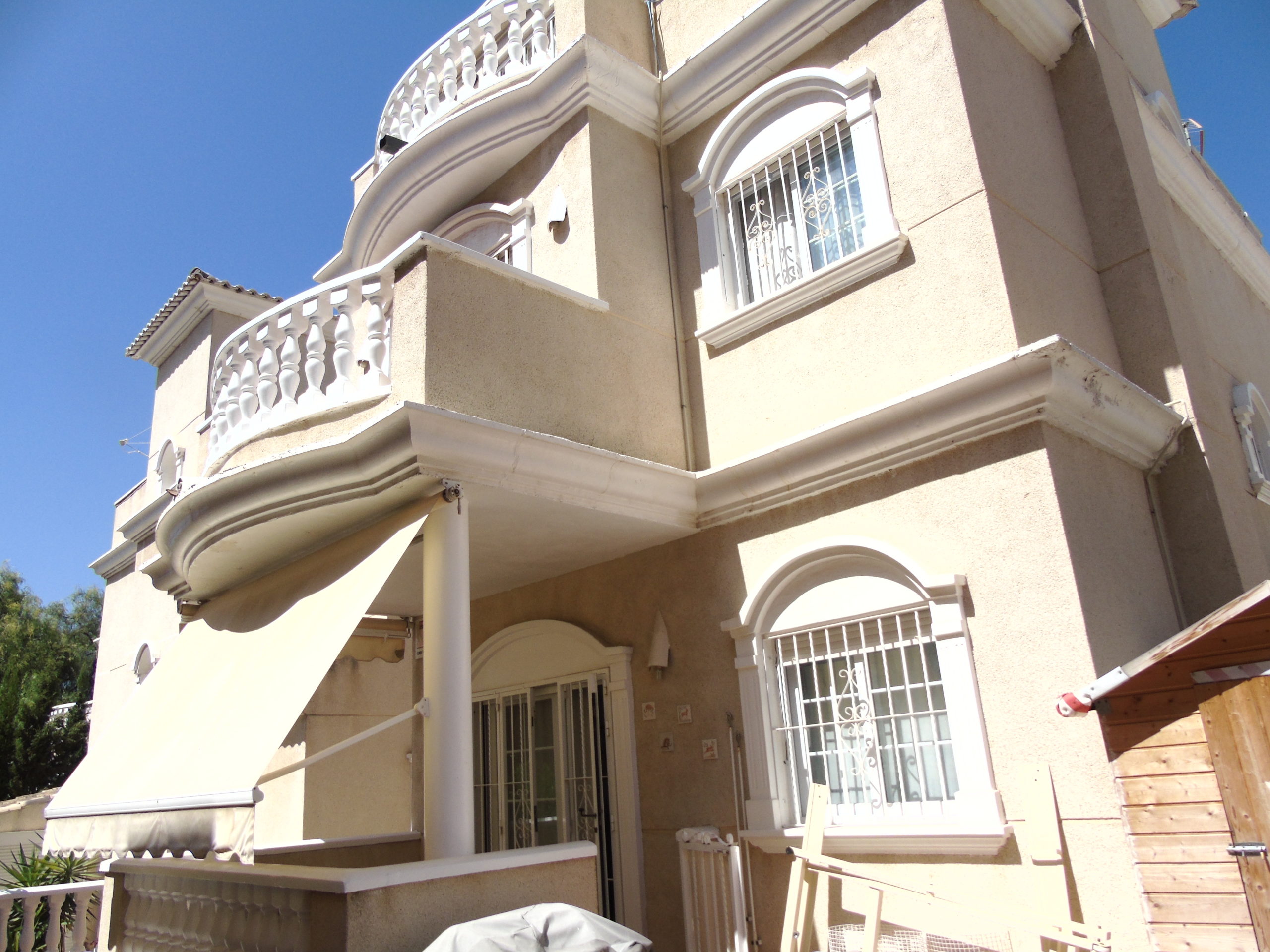 Resale - 4 Bedroom 3 Bathroom Villa in Los Altos - - Alicante Resale - 4 Bedroom 3 Bathroom Villa in Los Altos - - Alicante