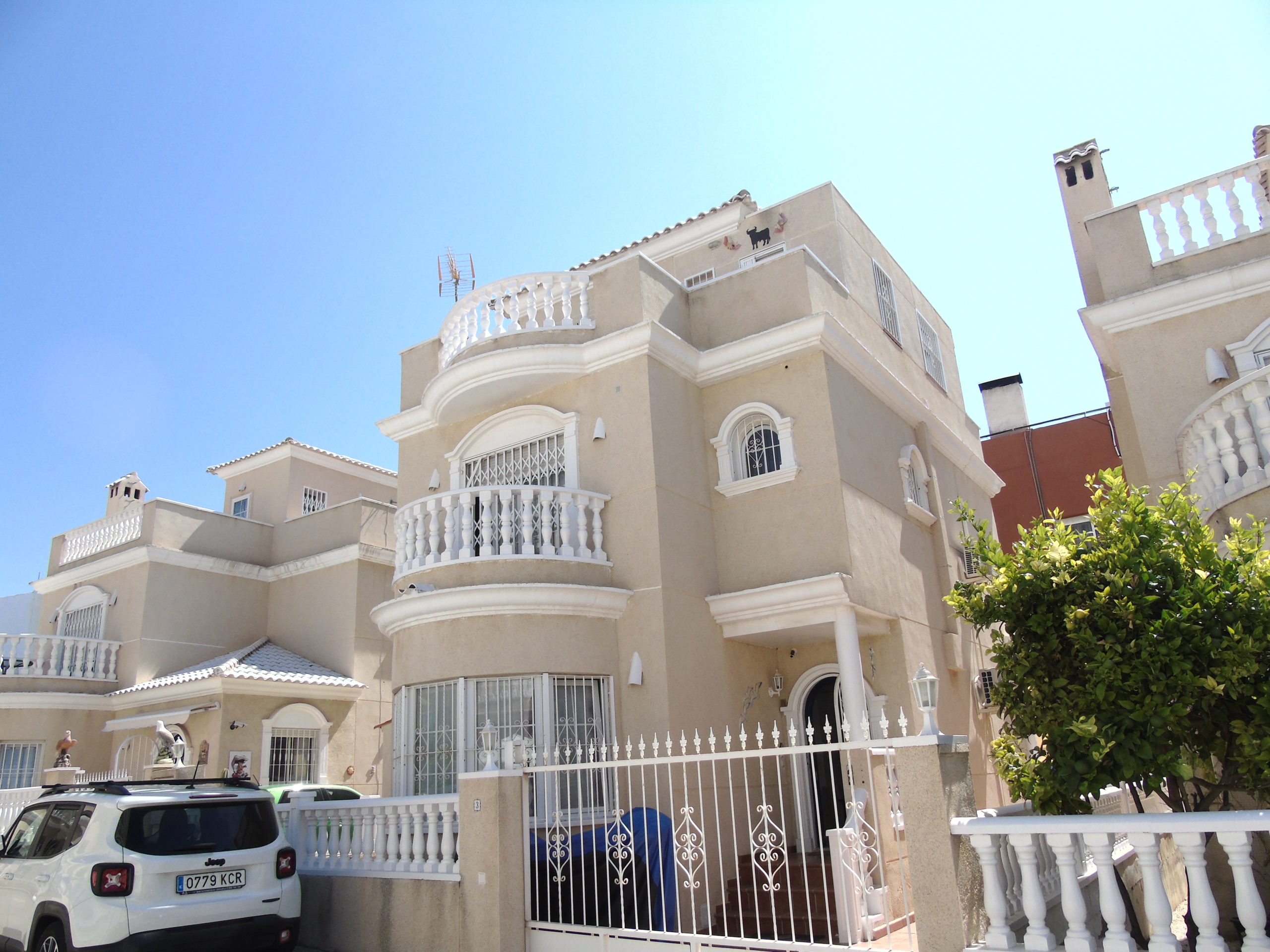 Resale - 4 Bedroom 3 Bathroom Villa in Los Altos - - Alicante Resale - 4 Bedroom 3 Bathroom Villa in Los Altos - - Alicante