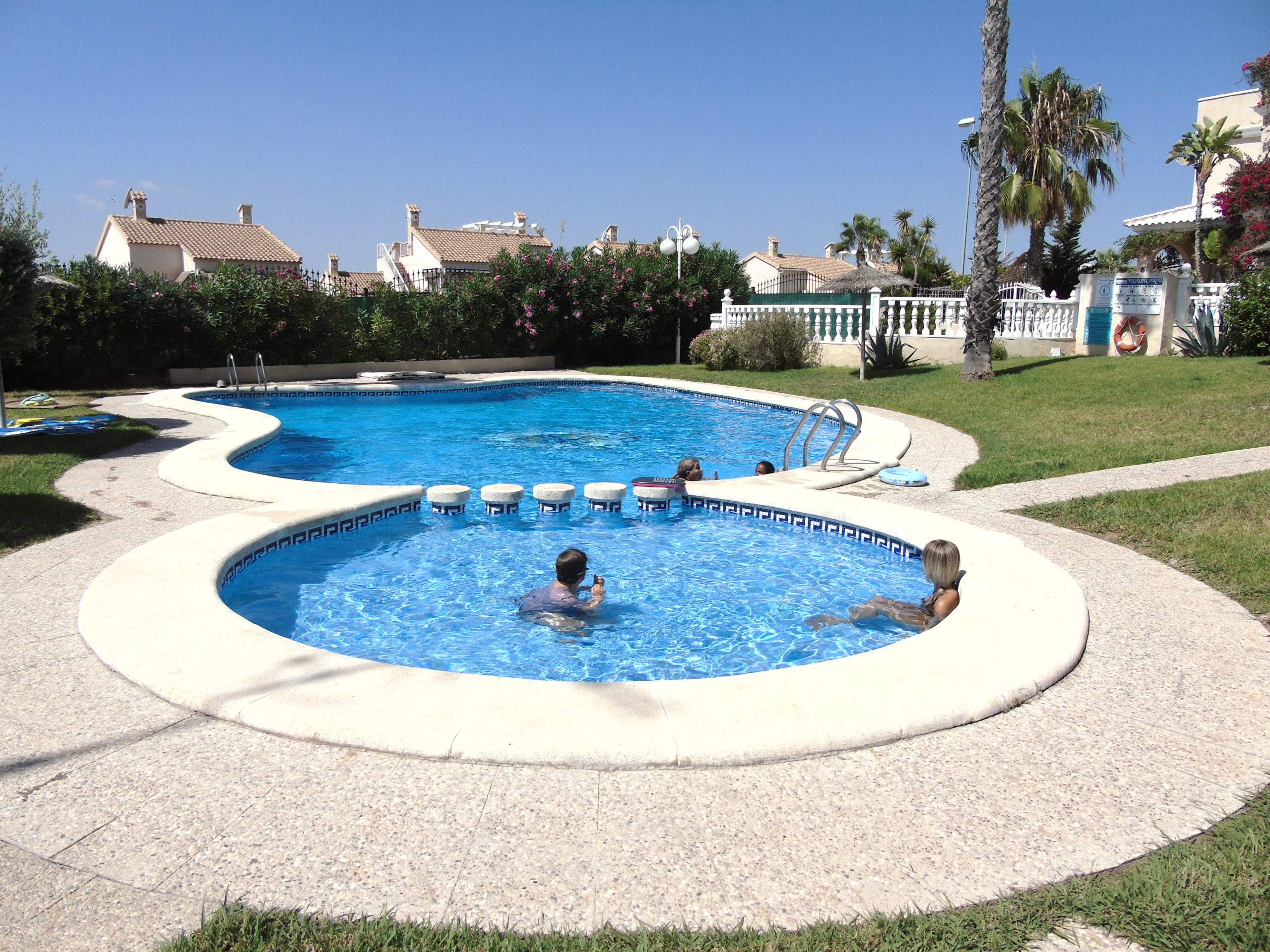 Resale - 4 Bedroom 3 Bathroom Villa in Los Altos - - Alicante Resale - 4 Bedroom 3 Bathroom Villa in Los Altos - - Alicante