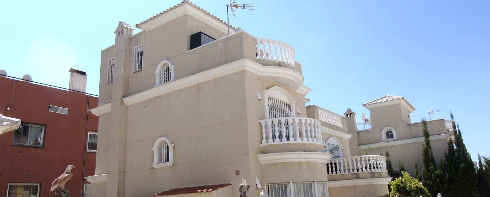 Resale - 4 Bedroom 3 Bathroom Villa in Los Altos - - Alicante Resale - 4 Bedroom 3 Bathroom Villa in Los Altos - - Alicante