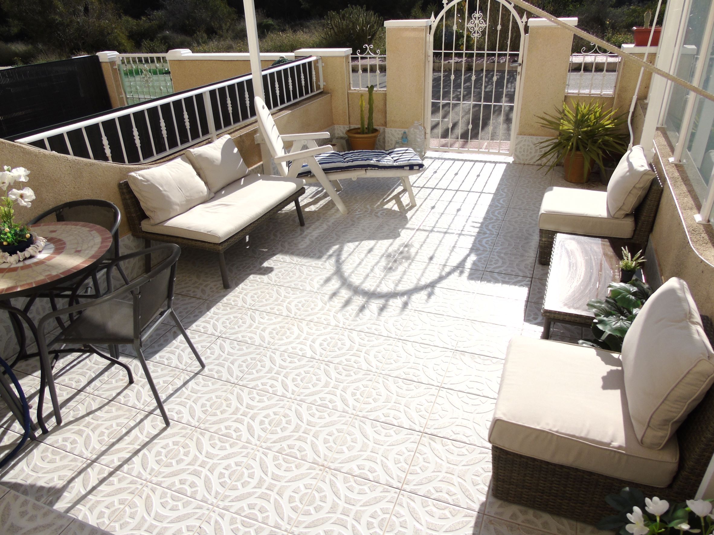 Resale - 3 Bedroom 2 Bathroom Townhouse in Blue Lagoon - - Alicante Resale - 3 Bedroom 2 Bathroom Townhouse in Blue Lagoon - - Alicante
