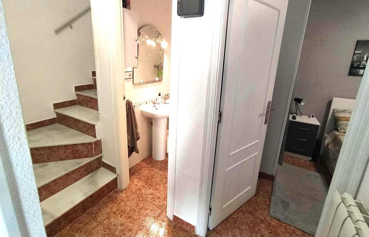 Resale - 3 Bedroom 2 Bathroom Quad in La Forida - - Alicante Resale - 3 Bedroom 2 Bathroom Quad in La Forida - - Alicante