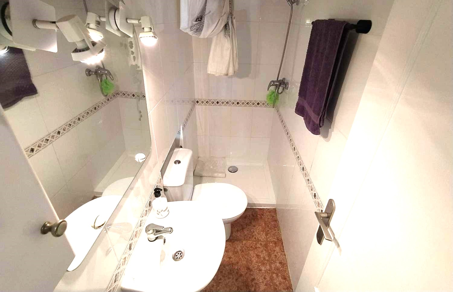 Resale - 3 Bedroom 2 Bathroom Quad in La Forida - - Alicante Resale - 3 Bedroom 2 Bathroom Quad in La Forida - - Alicante