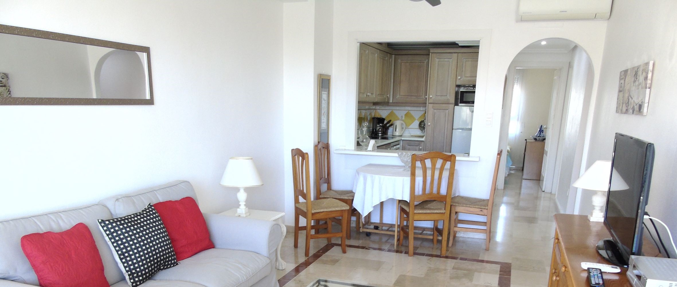 Resale - 3 Bedroom 2 Bathroom Quad in La Forida - - Alicante Resale - 3 Bedroom 2 Bathroom Quad in La Forida - - Alicante