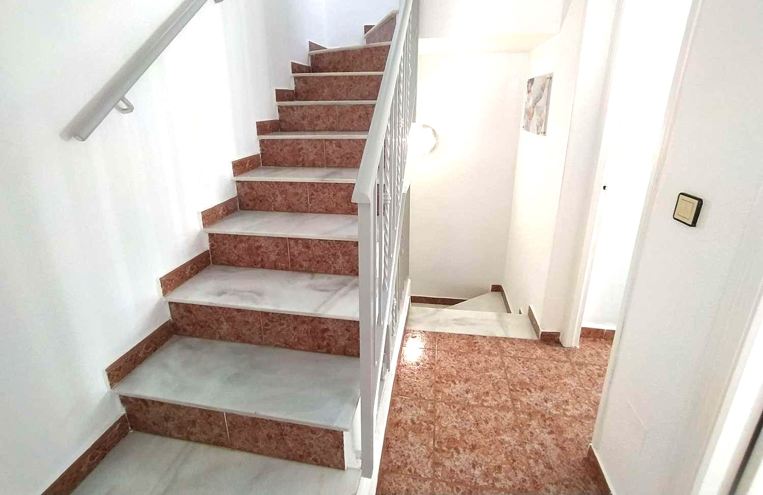 Resale - 3 Bedroom 2 Bathroom Quad in La Forida - - Alicante Resale - 3 Bedroom 2 Bathroom Quad in La Forida - - Alicante