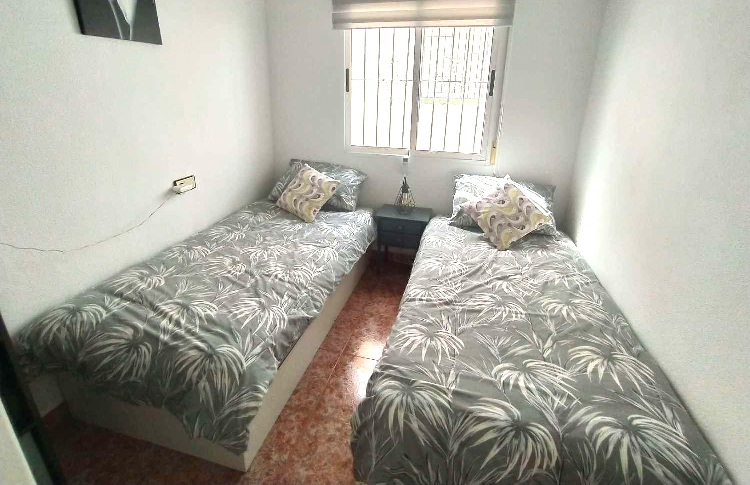 Resale - 3 Bedroom 2 Bathroom Quad in La Forida - - Alicante Resale - 3 Bedroom 2 Bathroom Quad in La Forida - - Alicante
