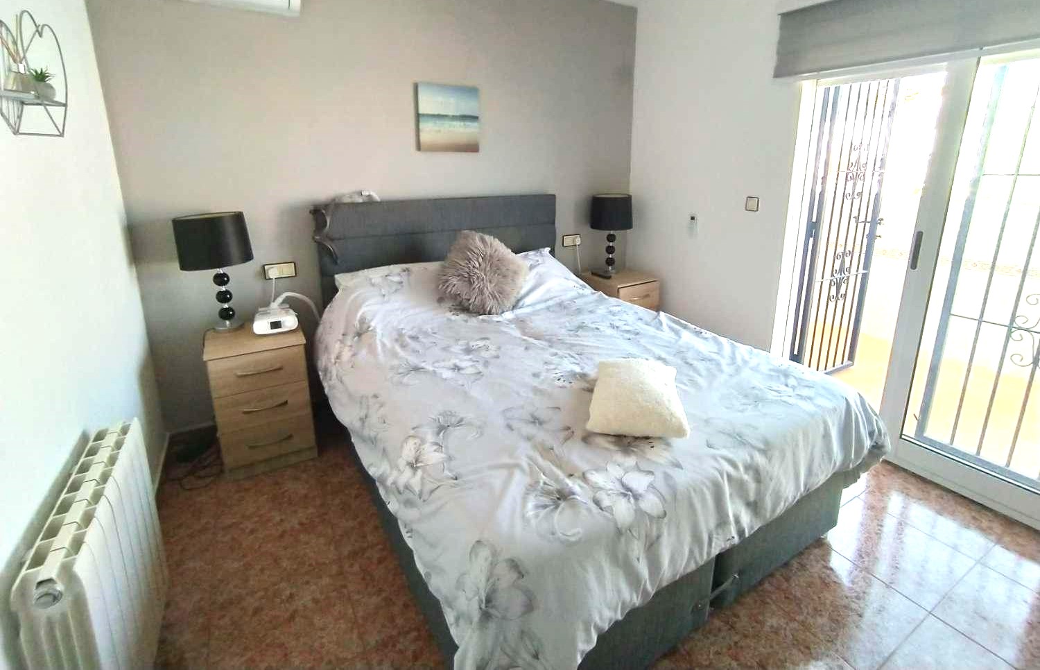 Resale - 3 Bedroom 2 Bathroom Quad in La Forida - - Alicante Resale - 3 Bedroom 2 Bathroom Quad in La Forida - - Alicante