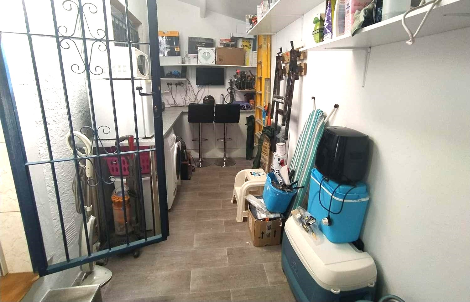 Resale - 3 Bedroom 2 Bathroom Quad in La Forida - - Alicante Resale - 3 Bedroom 2 Bathroom Quad in La Forida - - Alicante