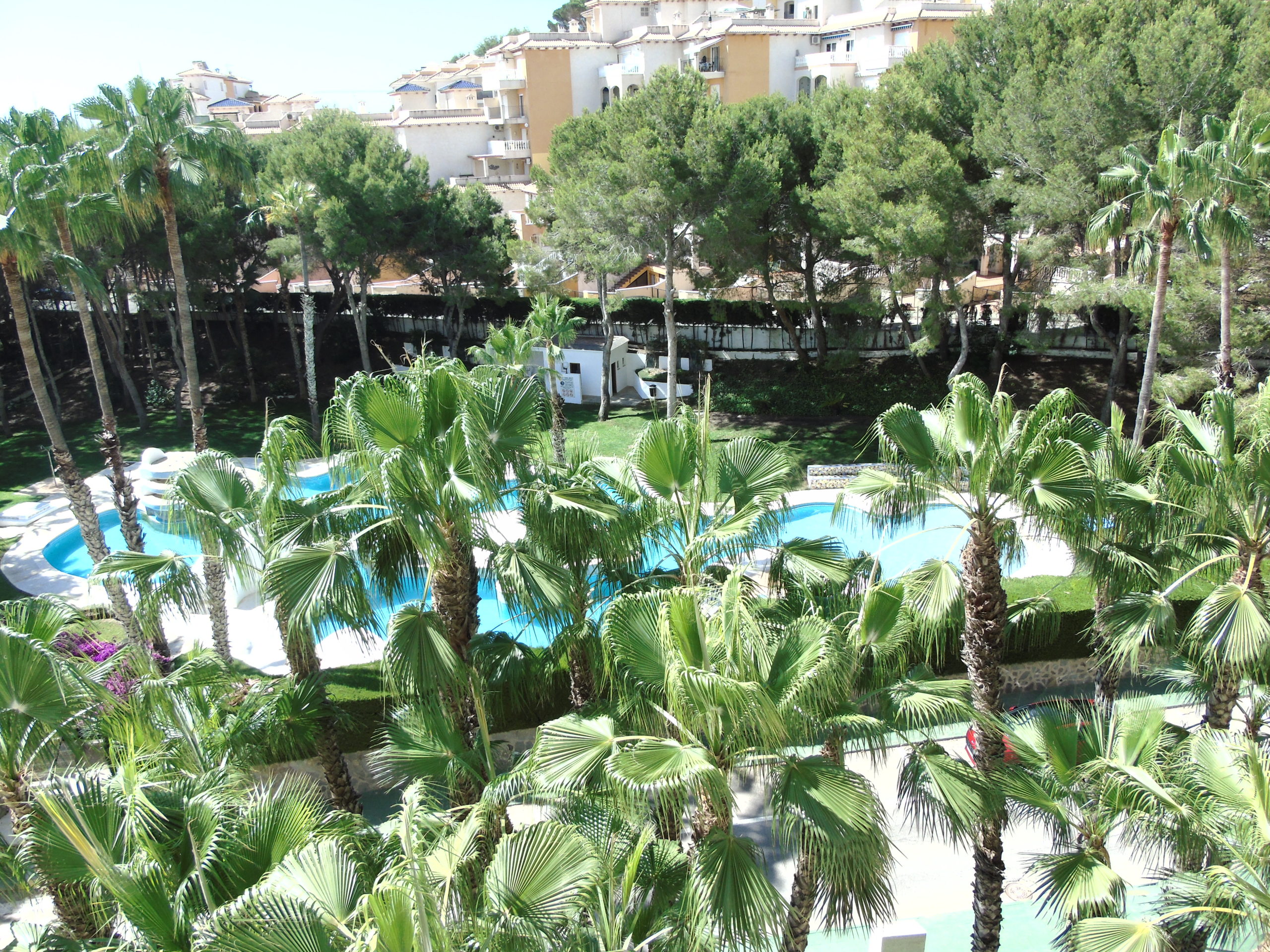 Resale - 3 Bedroom 2 Bathroom Quad in La Forida - - Alicante Resale - 3 Bedroom 2 Bathroom Quad in La Forida - - Alicante