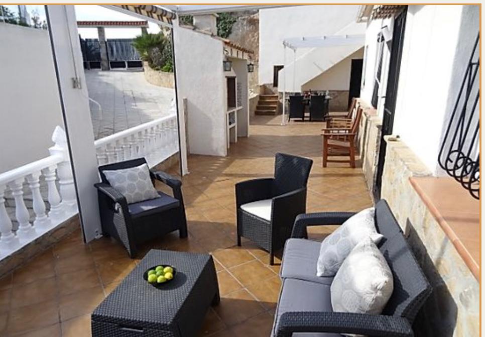 Resale - 8 Bedroom 3 Bathroom Finca in Orihuela - La Murada - Alicante Resale - 8 Bedroom 3 Bathroom Finca in Orihuela - La Murada - Alicante