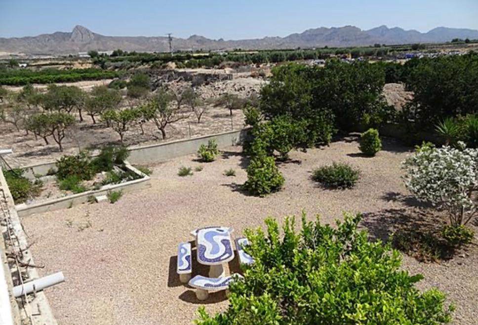Resale - 8 Bedroom 3 Bathroom Finca in Orihuela - La Murada - Alicante Resale - 8 Bedroom 3 Bathroom Finca in Orihuela - La Murada - Alicante