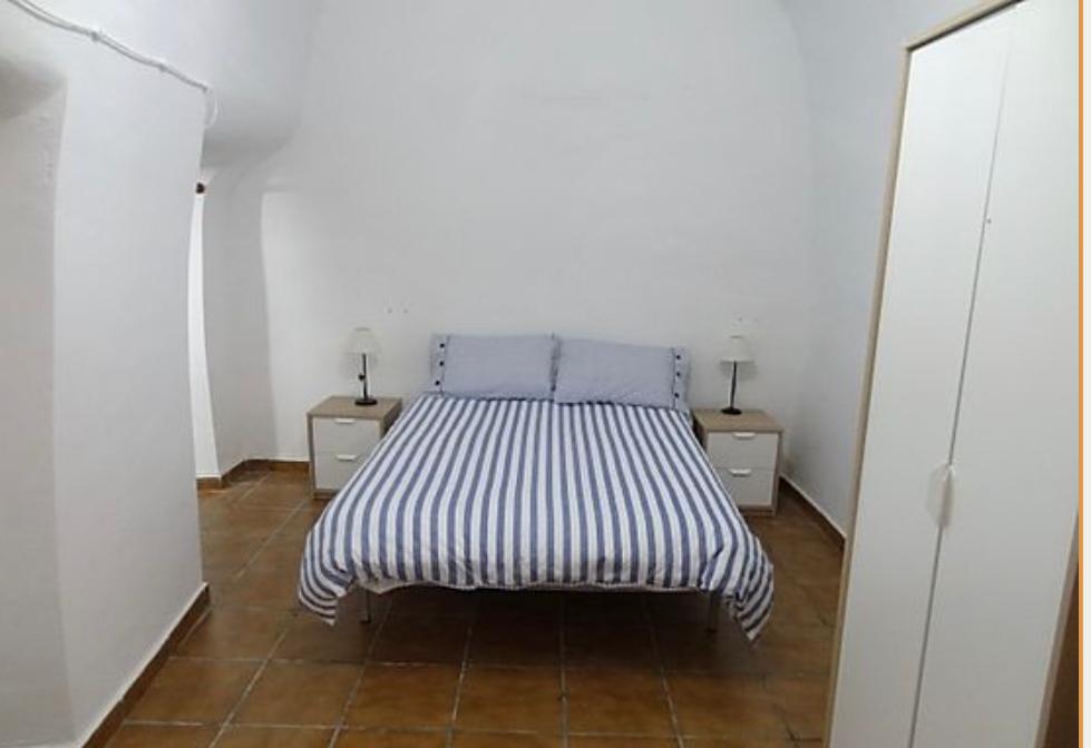Resale - 8 Bedroom 3 Bathroom Finca in Orihuela - La Murada - Alicante Resale - 8 Bedroom 3 Bathroom Finca in Orihuela - La Murada - Alicante