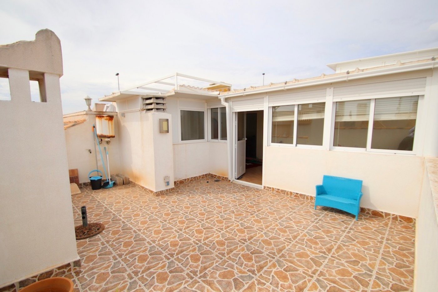 Resale - 3 Bedroom 2 Bathroom Bungalow in Orihuela Costa - Campoamor - Alicante Resale - 3 Bedroom 2 Bathroom Bungalow in Orihuela Costa - Campoamor - Alicante
