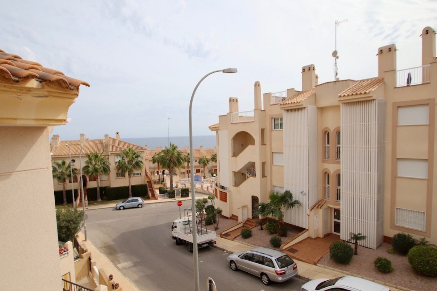 Resale - 3 Bedroom 2 Bathroom Bungalow in Orihuela Costa - Campoamor - Alicante Resale - 3 Bedroom 2 Bathroom Bungalow in Orihuela Costa - Campoamor - Alicante