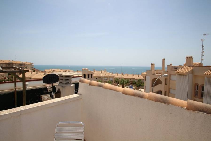 Resale - 3 Bedroom 2 Bathroom Bungalow in Orihuela Costa - Campoamor - Alicante Resale - 3 Bedroom 2 Bathroom Bungalow in Orihuela Costa - Campoamor - Alicante