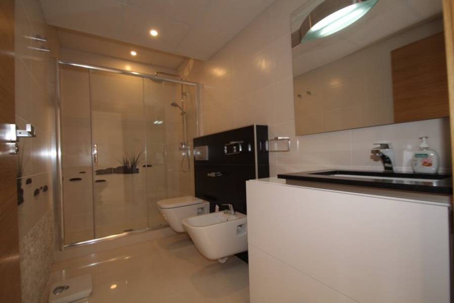 Resale - 4 Bedroom 4 Bathroom Villa in Orihuela Costa - Campoamor - Alicante Resale - 4 Bedroom 4 Bathroom Villa in Orihuela Costa - Campoamor - Alicante