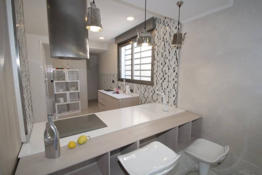 Resale - 4 Bedroom 4 Bathroom Villa in Orihuela Costa - Campoamor - Alicante Resale - 4 Bedroom 4 Bathroom Villa in Orihuela Costa - Campoamor - Alicante